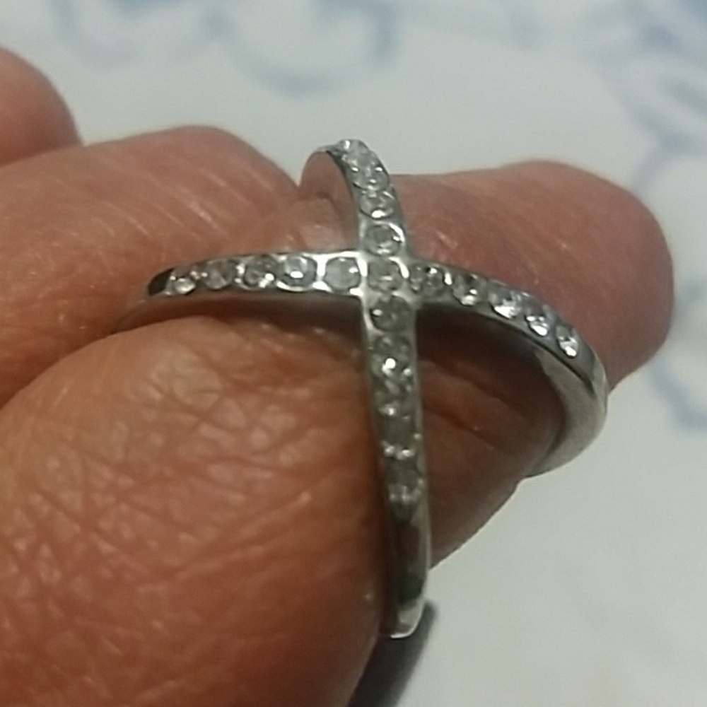 Kriss Kross sterling silver ring